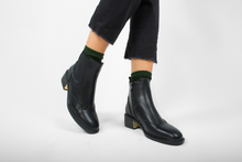 Carica l'immagine nel visualizzatore di Gallery, Stivaletti Donna colore Nero