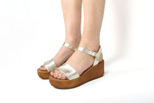 Carica l'immagine nel visualizzatore di Gallery, Sandali Donna In Pelle Colore Dorato