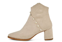 Carica l'immagine nel visualizzatore di Gallery, Stivaletti Donna colore Beige