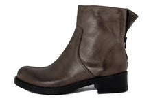 Carica l'immagine nel visualizzatore di Gallery, Stivaletto Donna in Pelle Marrone