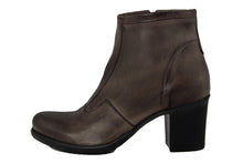 Carica l'immagine nel visualizzatore di Gallery, Stivaletto con tacco Donna in Pelle Marrone