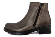 Carica l'immagine nel visualizzatore di Gallery, Stivaletto Donna in Pelle Marrone