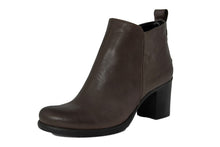 Carica l'immagine nel visualizzatore di Gallery, Stivaletto con tacco Donna in Pelle Marrone