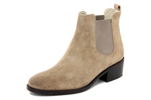 Carica l'immagine nel visualizzatore di Gallery, Stivaletto chelsea Donna in Pelle Beige