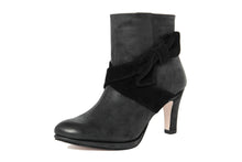 Carica l'immagine nel visualizzatore di Gallery, Stivaletto con tacco Donna in Pelle Nero