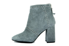 Carica l'immagine nel visualizzatore di Gallery, Stivaletto con tacco Donna in Pelle Grigio