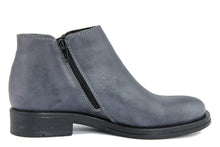 Carica l'immagine nel visualizzatore di Gallery, Stivaletto Donna in Pelle Blu