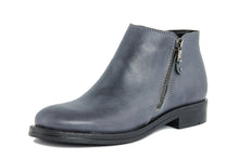 Carica l'immagine nel visualizzatore di Gallery, Stivaletto Donna in Pelle Blu