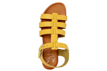 Carica l'immagine nel visualizzatore di Gallery, Sandali flat Donna in Pelle Giallo