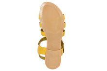 Carica l'immagine nel visualizzatore di Gallery, Sandali flat Donna in Pelle Giallo