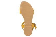 Carica l'immagine nel visualizzatore di Gallery, Sandali flat Donna in Pelle Giallo