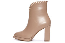 Carica l'immagine nel visualizzatore di Gallery, Stivaletti Donna colore Beige