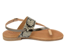 Carica l'immagine nel visualizzatore di Gallery, Sandali flat Donna in Sintetico Grigio