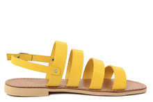 Carica l&#39;immagine nel visualizzatore di Gallery, Sandalo flat in Pelle Giallo
