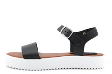 Carica l&#39;immagine nel visualizzatore di Gallery, Sandali Platform Made in Italy in pelle colore Nero

