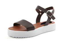Carica l&#39;immagine nel visualizzatore di Gallery, Sandali Platform Made in Italy in pelle colore Marrone
