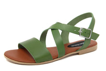 Carica l&#39;immagine nel visualizzatore di Gallery, Sandali Flat Made in Italy in pelle colore Verde

