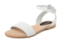 Carica l&#39;immagine nel visualizzatore di Gallery, Sandali Flat Made in Italy in pelle colore Bianco
