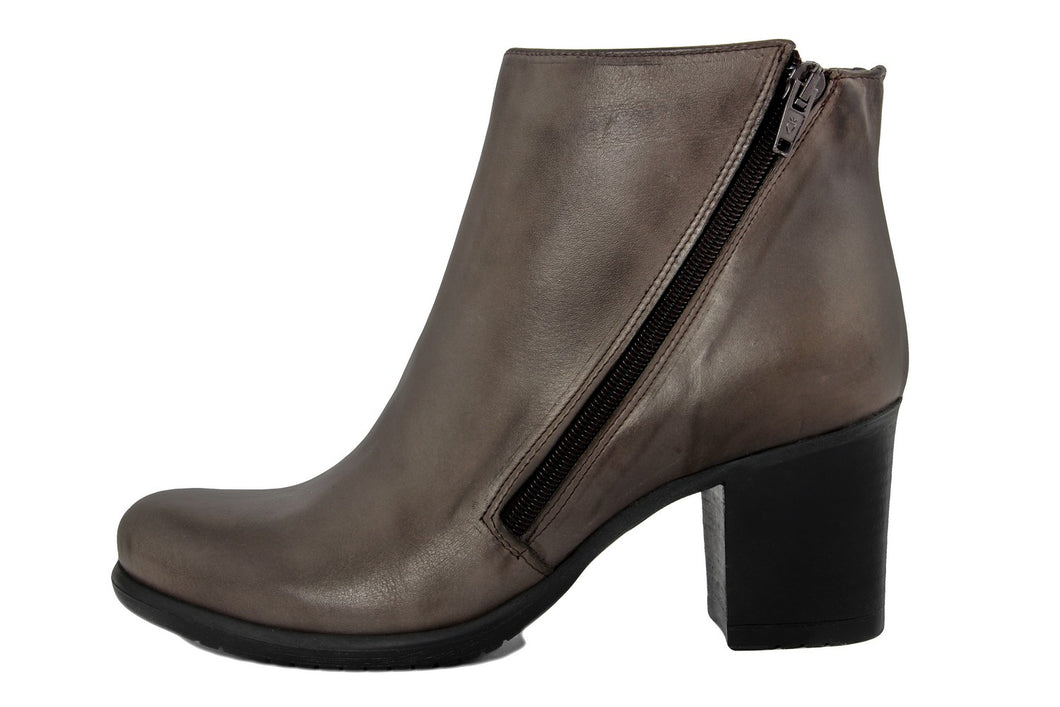 Stivaletto con tacco Donna in Pelle Marrone
