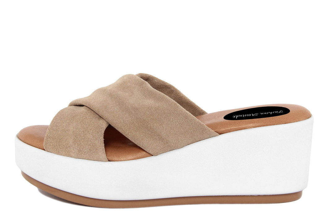 Sandali con zeppa Donna in Pelle camoscio Beige