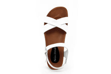 Carica l&#39;immagine nel visualizzatore di Gallery, Sandalo flat Donna colore Bianco
