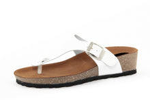 Carica l&#39;immagine nel visualizzatore di Gallery, Sandalo flat Donna colore Bianco
