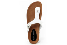 Carica l&#39;immagine nel visualizzatore di Gallery, Sandalo flat Donna colore Bianco
