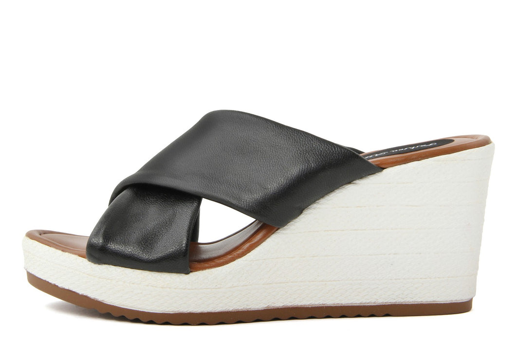 Sandalo con zeppa vera pelle Made in Italy Donna colore Nero