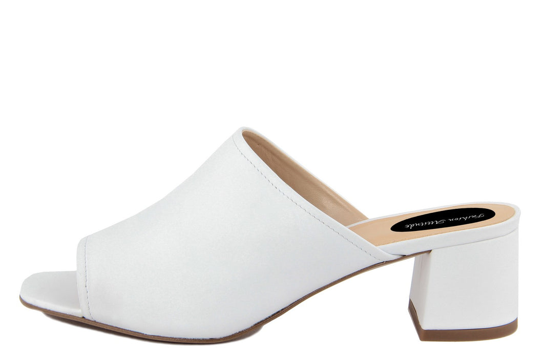 Mule e zoccoli Donna In Pelle Bianco
