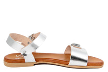 Carica l&#39;immagine nel visualizzatore di Gallery, Sandali flat Donna in Pelle Argentato
