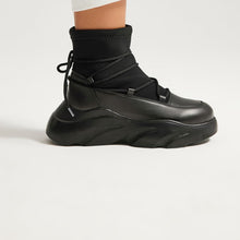 Carica l&#39;immagine nel visualizzatore di Gallery, Sneaker Donna colore Nero
