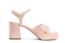 Carica l&#39;immagine nel visualizzatore di Gallery, Sandali Donna colore Rosa
